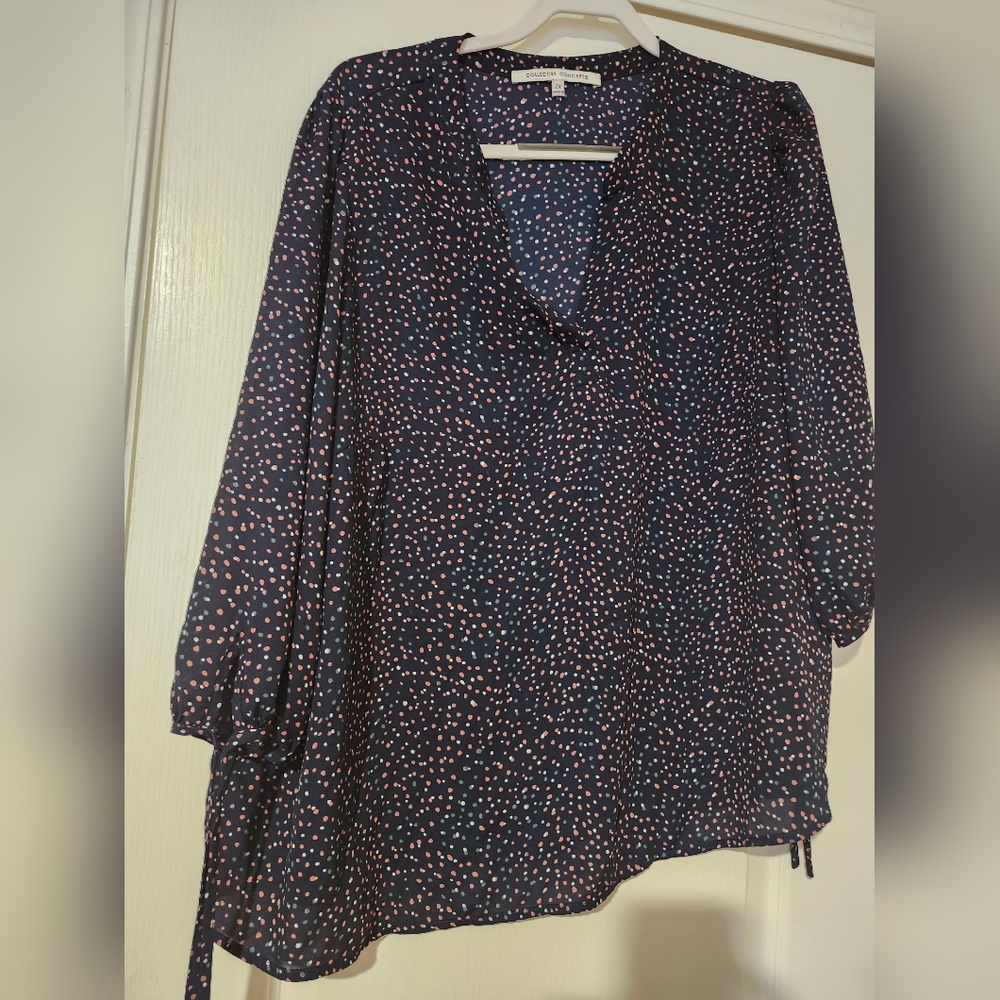 Women's Navy Polka Dot Blouse Collective‎ Concepts 2X